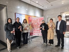 程取从动化学院工会正在新机械楼举办温暖的节